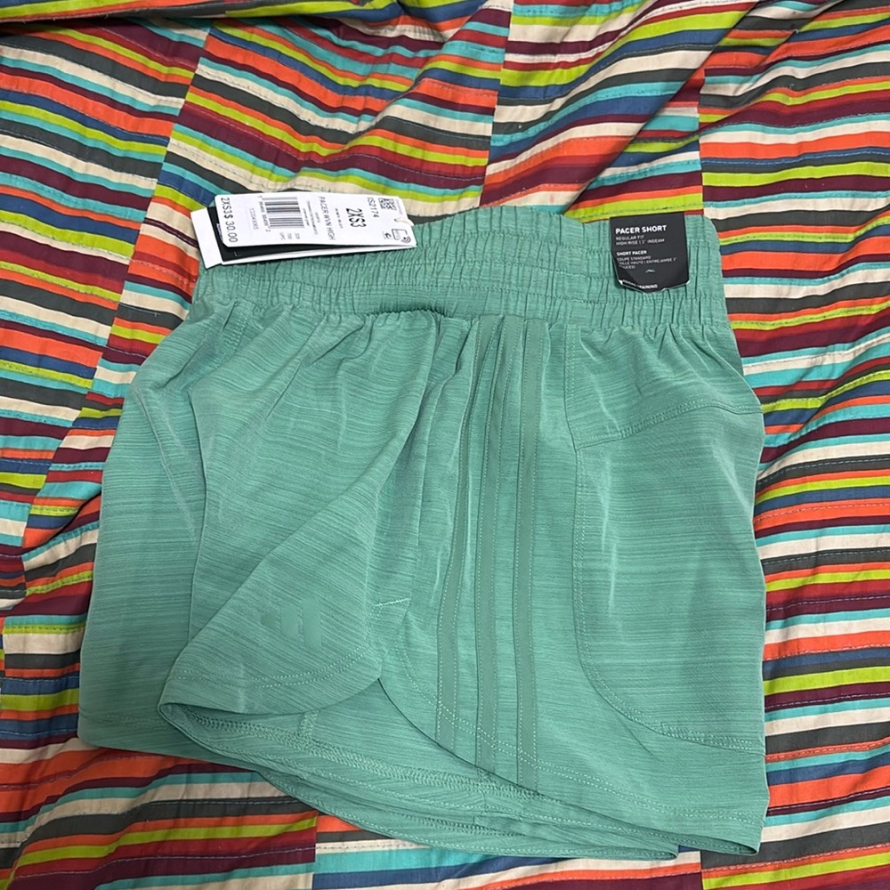 Adidas pacer short arrow ready brand new with tags Regular fit  2XSu